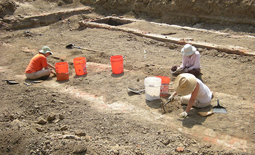 historical excavation crew